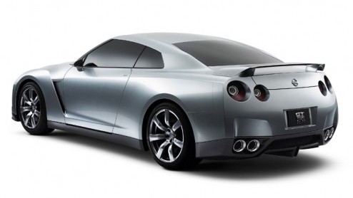 Nissan staat in Europa bekend om zijn degelijke, maar wel ietwat saaie modellen. Een heel ander verhaal wordt het als je gaat kijken in Japan. Daar verkoopt het merk al jaren de Skyline.