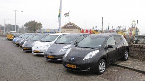 Vloot 100 stuks Nissan Leaf voor autodeelproject Terschelling.