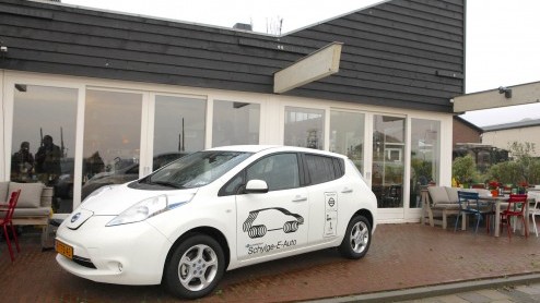 Vloot 100 stuks Nissan Leaf voor autodeelproject Terschelling.