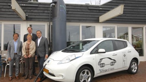 Vloot 100 stuks Nissan Leaf voor autodeelproject Terschelling.