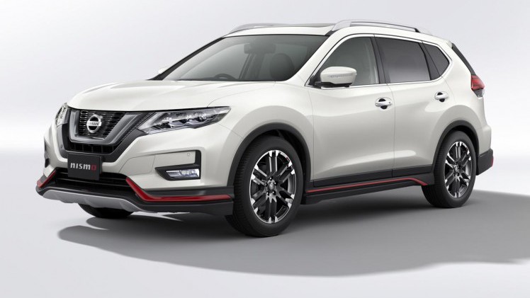 Nissan laat op de Tokyo Auto Salon tal van modellen zien die worden aangekleed met accessoires.