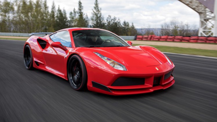 Voor wie een normale Ferrari 488 niet dik en snel genoeg is, zorgt het Duitse Novitec voor een extra brede carrosserie en meer vermogen.