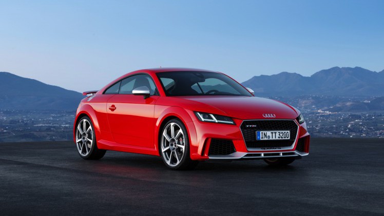 Nieuwe Audi TT RS Coupe en Roadster geintroduceerd. Ze staan in het najaar van 2016 in de showroom en gaan aan de bak met de 400 pk sterke 2.5 TFSI vijfcilinder. Knallen!
