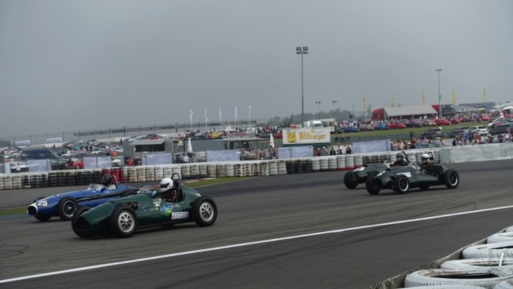 Verslag Oldtimer Grand Prix 2015 op Nburgring, een lekker Duits feestje met uitlaatgeweld!