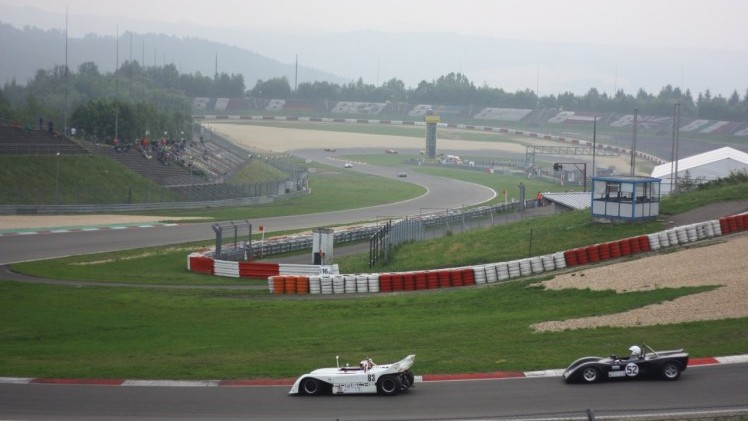 Verslag Oldtimer Grand Prix 2015 op Nburgring, een lekker Duits feestje met uitlaatgeweld!