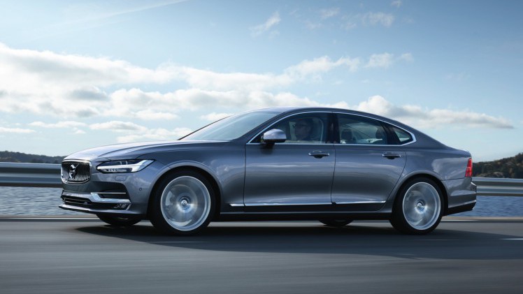 Volvo onthult de S90 met alle officile details en informatie. Het nieuwe vlaggenschip komt net na de zomer naar Nederland, evenals de nieuwe V90.