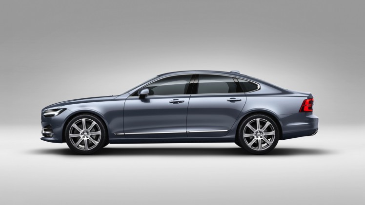Volvo onthult de S90 met alle officile details en informatie. Het nieuwe vlaggenschip komt net na de zomer naar Nederland, evenals de nieuwe V90.