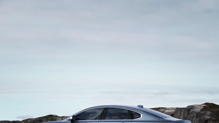 Volvo onthult de S90 met alle officile details en informatie. Het nieuwe vlaggenschip komt net na de zomer naar Nederland, evenals de nieuwe V90.