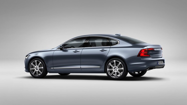 Volvo onthult de S90 met alle officile details en informatie. Het nieuwe vlaggenschip komt net na de zomer naar Nederland, evenals de nieuwe V90.