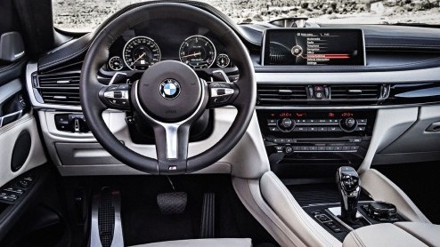 BMW heeft nu officieel het doek gehaald van de nieuwe generatie X6. De nieuweling is weer in lijn gebracht met de huidige X5 en X4 en is door BMW vooral zuiniger gemaakt.