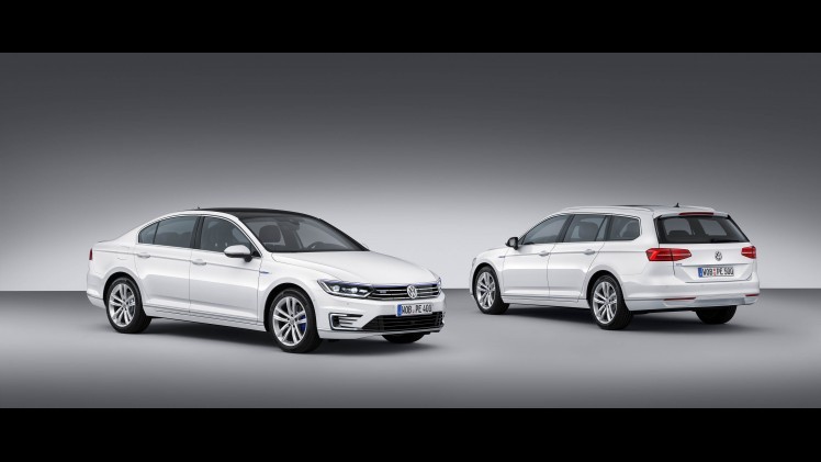 Volkswagen heeft hoge verwachtingen van de Passat GTE met 7% bijtelling. Zo hoog, dat genteresseerden zich nu al in kunnen schrijven voor de eerste productieplekken, terwijl de autos pas over 7 maan