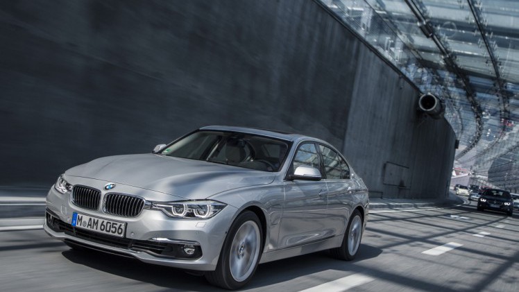 BMW introduceert 3 Serie plug-in hybride als BMW 330e. Zijn debuut beleeft hij op de IAA Frankfurt 2015.