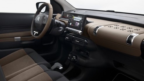 Citron heeft zojuist officieel het doek gehaald van de C4 Cactus, een opvallende verschijning met zijn Airbumps op de flanken en bumpers.