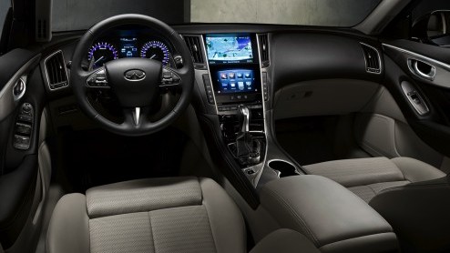 Zoals eerder werd aangekondigd, breidt Infiniti volgend jaar het motorenpalet van de Q50 uit met een nieuwe viercilinder 2.0 liter turbomotor.