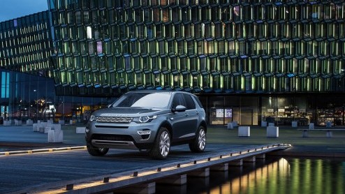Land Rover heeft de Discovery Sport nu officieel onthuld. Een verrassing is de nieuweling niet meer, na de vele teasers en het gelekte schaalmodel. Wel zijn er nu meer details beschikbaar.