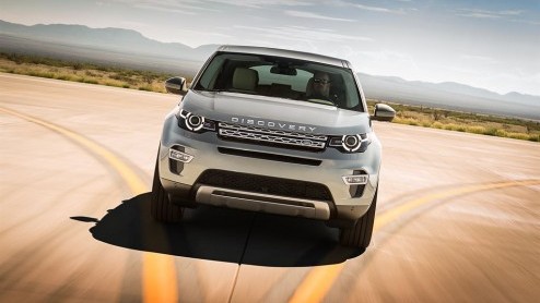 Land Rover heeft de Discovery Sport nu officieel onthuld. Een verrassing is de nieuweling niet meer, na de vele teasers en het gelekte schaalmodel. Wel zijn er nu meer details beschikbaar.