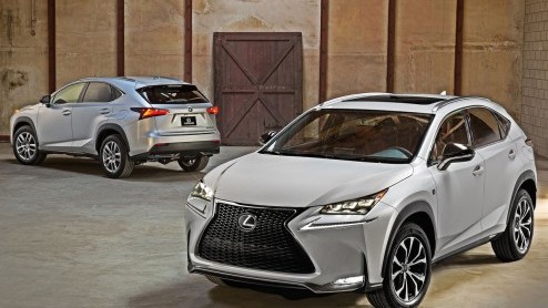 Lexus heeft de eerste beelden van de NX vrijgegeven. De midsize SUV beleeft zijn werelddebuut op de Beijing Motor Show op 20 april. Vervolgens is het nog een half jaar wachten, voordat de NX ons lan