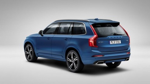 Na de gelekte foto van gisteren heeft Volvo nu de XC90 R-Design officieel onthuld. Vermoedelijk horen we in Parijs meer detail en weten we ook wanneer de sportieve versie beschikbaar komt.