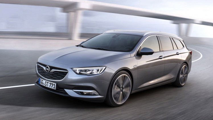 Na de onthulling van de nieuwe Opel Insignia in sedanvorm eind vorig jaar, is het nu de beurt aan de Sports Tourer om tevoorschijn te komen.