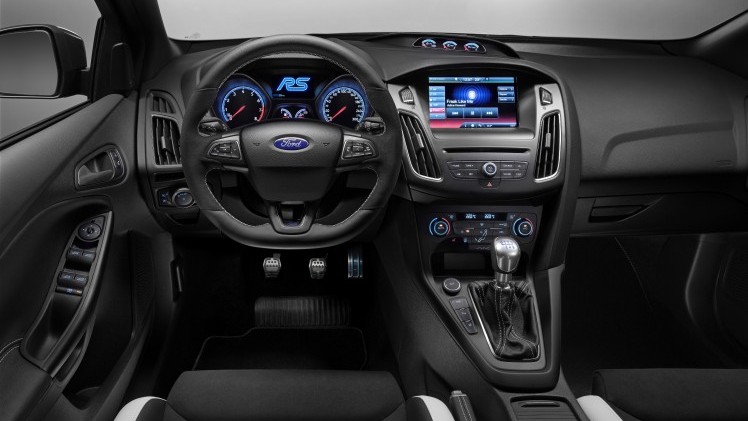 Dit weekend moet de Ford Focus RS voor het nodige spektakel gaan zorgen in het Engelse Goodwood. Nog voor zijn dynamische debuut heeft Ford besloten de cijfers vrij te geven.