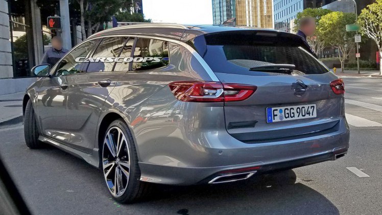 Opel heeft nu officieel het doek getrokken van haar nieuwe vlaggenschip: de 2017 Insignia Grand Sport. De auto is meer premium dan ooit. Lees hier alles dat je over de auto moet moet weten.