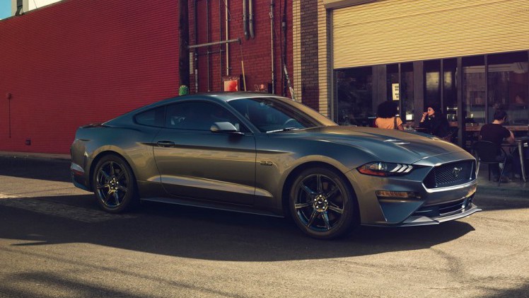 Gisteren dook de gefacelifte Ford Mustang eerder dan bedoeld op in een officile video, maar nu heeft Ford de facelift dan officieel in zijn volledigheid onthuld.