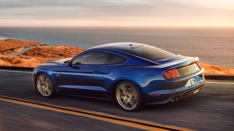 Gisteren dook de gefacelifte Ford Mustang eerder dan bedoeld op in een officile video, maar nu heeft Ford de facelift dan officieel in zijn volledigheid onthuld.