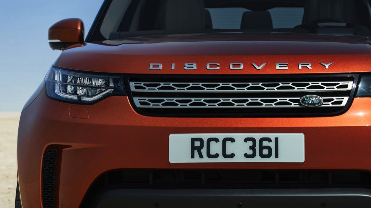 Introductie nieuwe Land Rover Discovery is een feit. De vierwielaangedreven zevenzits SUV komt in de lente van 2017 op de markt. Lees hier de prijzen en specificaties.