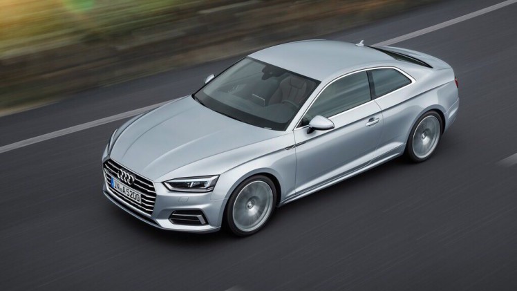 Onthulling Audi A5 Coup? bij de perspresentatie in Ingolstadt. De nieuwe Audi A5 is iets groter, ruimer, zuiniger en nog sportiever dan zijn voorganger en komt in de herfst 2016 naar Nederland.