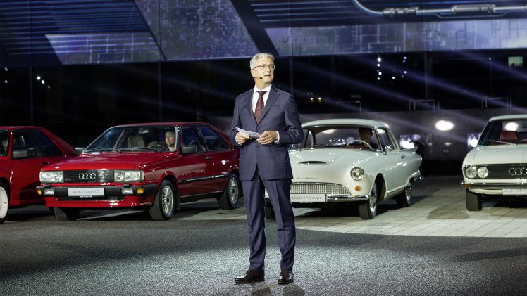 Onthulling Audi A5 Coup? bij de perspresentatie in Ingolstadt. De nieuwe Audi A5 is iets groter, ruimer, zuiniger en nog sportiever dan zijn voorganger en komt in de herfst 2016 naar Nederland.