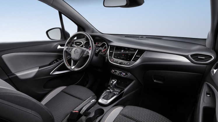 Opel heeft nu het doek getrokken van de Crossland X, de Meriva-opvolger die als crossover boven de Mokka X zal worden gepositioneerd.