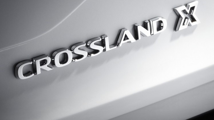 Opel heeft nu het doek getrokken van de Crossland X, de Meriva-opvolger die als crossover boven de Mokka X zal worden gepositioneerd.