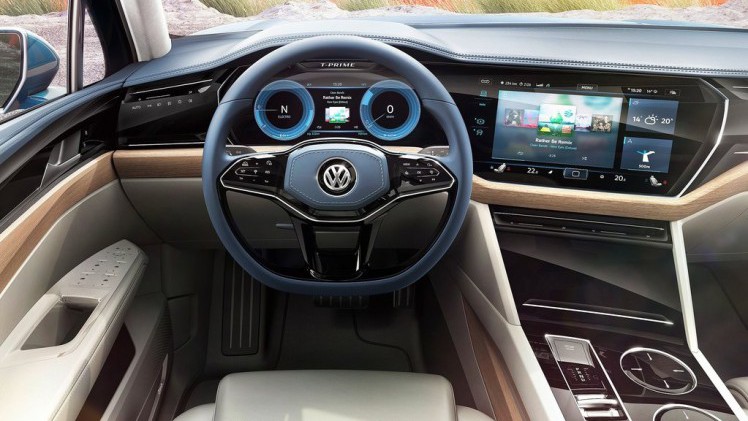 Dook laatst al de volledig nieuwe Polo op in Zuid-Afrika, nu blijkt dat de nieuwe Touareg ernaast stond geparkeerd! De auto blijkt opvallend dicht bij de T-Prime GTE Concept te zijn gebleven.