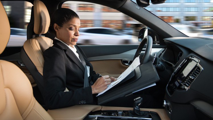 Volvo breidt het Drive Me project met zelfrijdende auto's uit in London. Onder de noemer Drive Me London gaan in 2017 zo'n 50 en in 2018 ongeveer 100 autonome auto's de weg op.