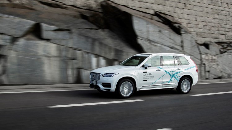 Volvo breidt het Drive Me project met zelfrijdende auto's uit in London. Onder de noemer Drive Me London gaan in 2017 zo'n 50 en in 2018 ongeveer 100 autonome auto's de weg op.