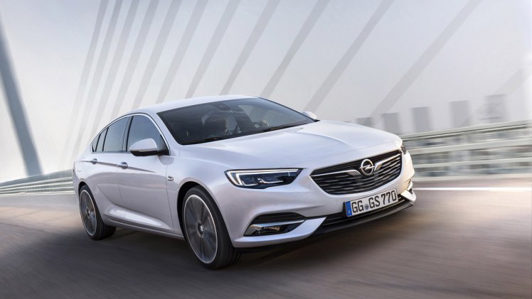 De Opel Amper-e en de Insignia hebben diverse Plus X Awards gekregen.
