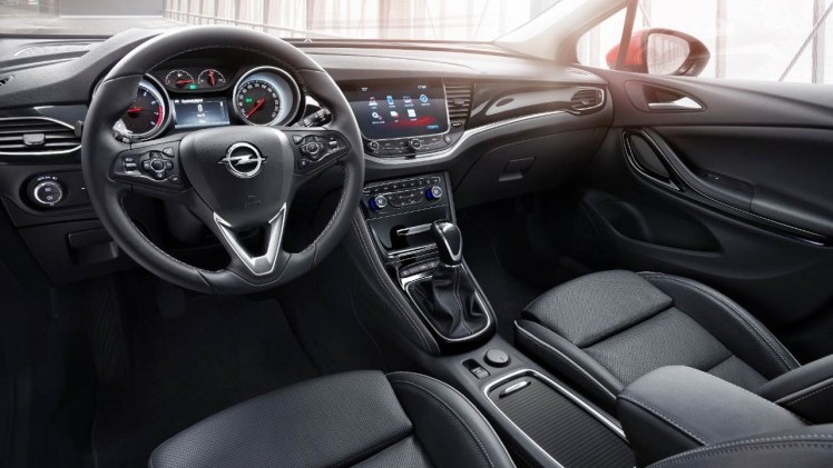 Vanafprijs en uitvoeringen nieuwe Opel Astra zijn bekend gemaakt. De nieuwe Opel Astra staat eind 2015 in de showroom vanaf 19.995 euro.
