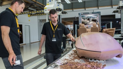 Opel opende 50 jaar geleden, als eerste grote Europese merk, zijn Design Studio