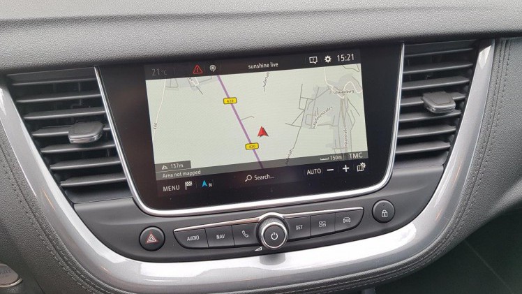 Opel plaatst zich met de nieuwe Grandland X keurig tussen de middenklasse SUV's die zeer populair zijn in de Europese markt. Autovandaag reed de benzineversie.