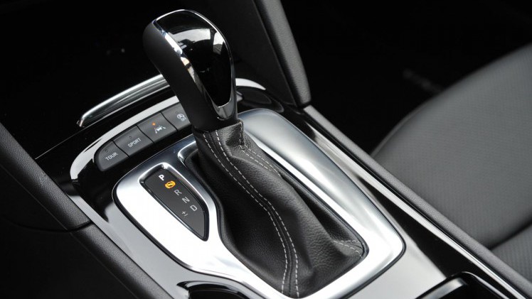 Na negen jaar en 940.000 eenheden komt Opel met de nieuwe Insignia. Die is vooral lichter en technologisch meer hoogwaardig, zo ontdekte AutoVandaag tijdens de eerste kennismaking.