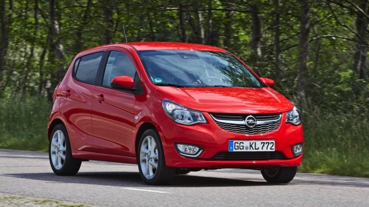 Autotest Opel Karl, de nieuwe vijfdeurs stadsauto van Opel met 1.0 EcoFlex motor, relatief veel ruimte en luxe uitrusting.