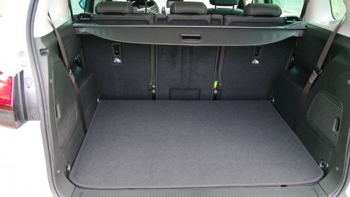 Rijtest Opel Zafira 1.6 Turbo CNG. De op aardgas rijdende Opel Zafira is comfortabel, veelzijdig en milieuvriendelijk.
