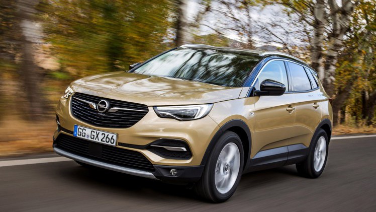 Opel bracht 7 nieuwe modellen dit jaar en werd overgenomen door PSA.
