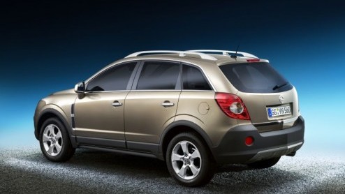 Eindelijk komt er dan een SUV van Opel, de Antara zal begin volgend jaar zijn debuut bij de dealers maken. Het merk was nog niet toegetreden tot dit segement, althans, als we de sterk verouderde Front
