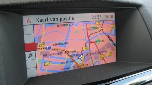 Opel doet graag mee met de opmars van de coupe-cabrios op de Nederlandse wegen. Naast de compacte Tigra TwinTop is ook de Astra naar wens geheel open te rijden, of als coup. Tijd voor een trip met d