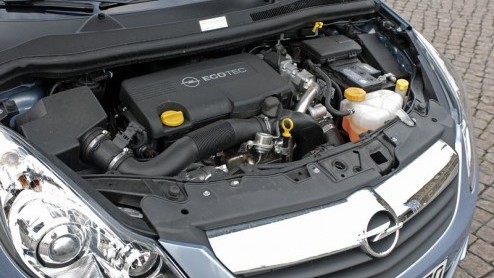 Zowel letterlijk als figuurlijk heeft de nieuwe Opel Corsa het formaat van de Astra. Het moeten de komende jaren namelijk Opels bestseller worden en de nieuwe Corsa is  vergeleken met een Astra van