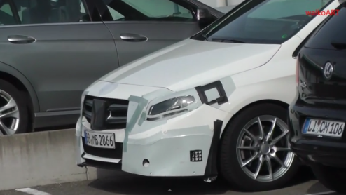 Facelift Mercedes-Benz B-Klasse W246 en CLS (C218) op komst. Presentatie op Autosalon van Parijs in 2014.