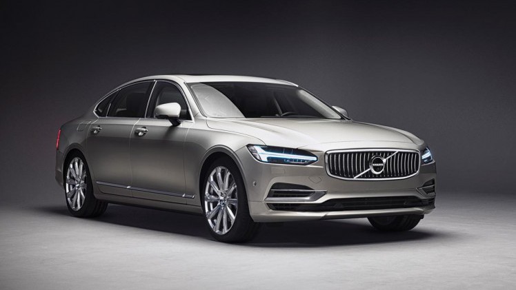 Volvo laat in Beijing een speciale uitvoering zien van de S90. Deze Ambience is voorzien van alle denkbare luxe plus een projectie op het plafond met bijbehorende geluiden.