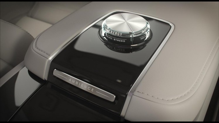 Volvo laat in Beijing een speciale uitvoering zien van de S90. Deze Ambience is voorzien van alle denkbare luxe plus een projectie op het plafond met bijbehorende geluiden.