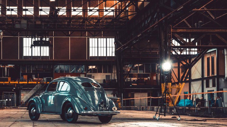 De eerste Volkswagen Kever kwam op 16 oktober 1947 het land binnen, een exemplaar daarvan bestaat nog steeds.